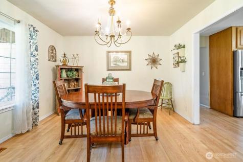 34 S Mountain View Lane Elma WA 98541