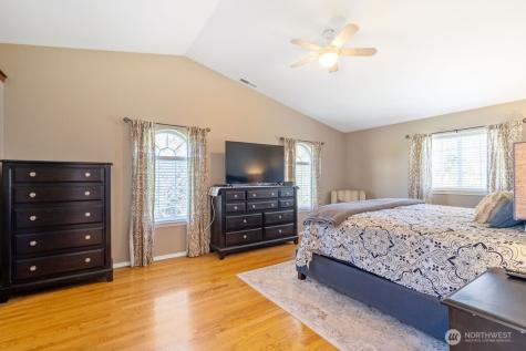 34 S Mountain View Lane Elma WA 98541