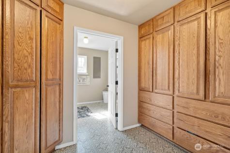 34 S Mountain View Lane Elma WA 98541
