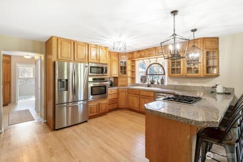 34 S Mountain View Lane Elma WA 98541