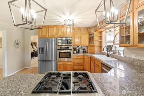 34 S Mountain View Lane Elma WA 98541