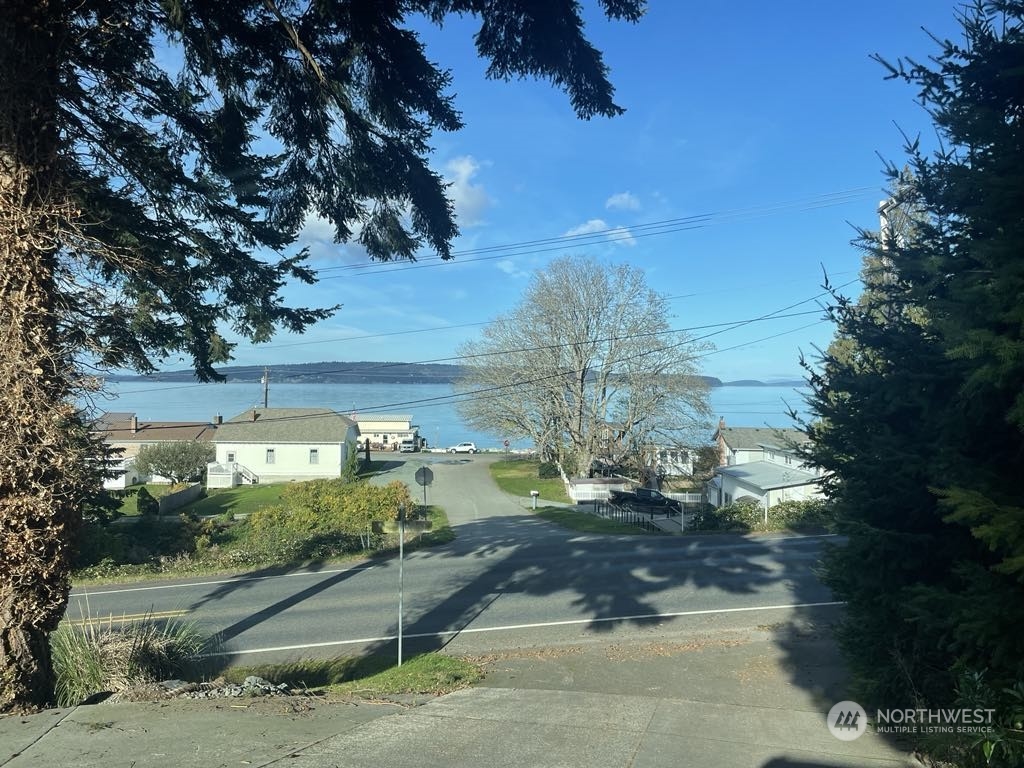 102 E North Camano Drive Camano Island WA 98282