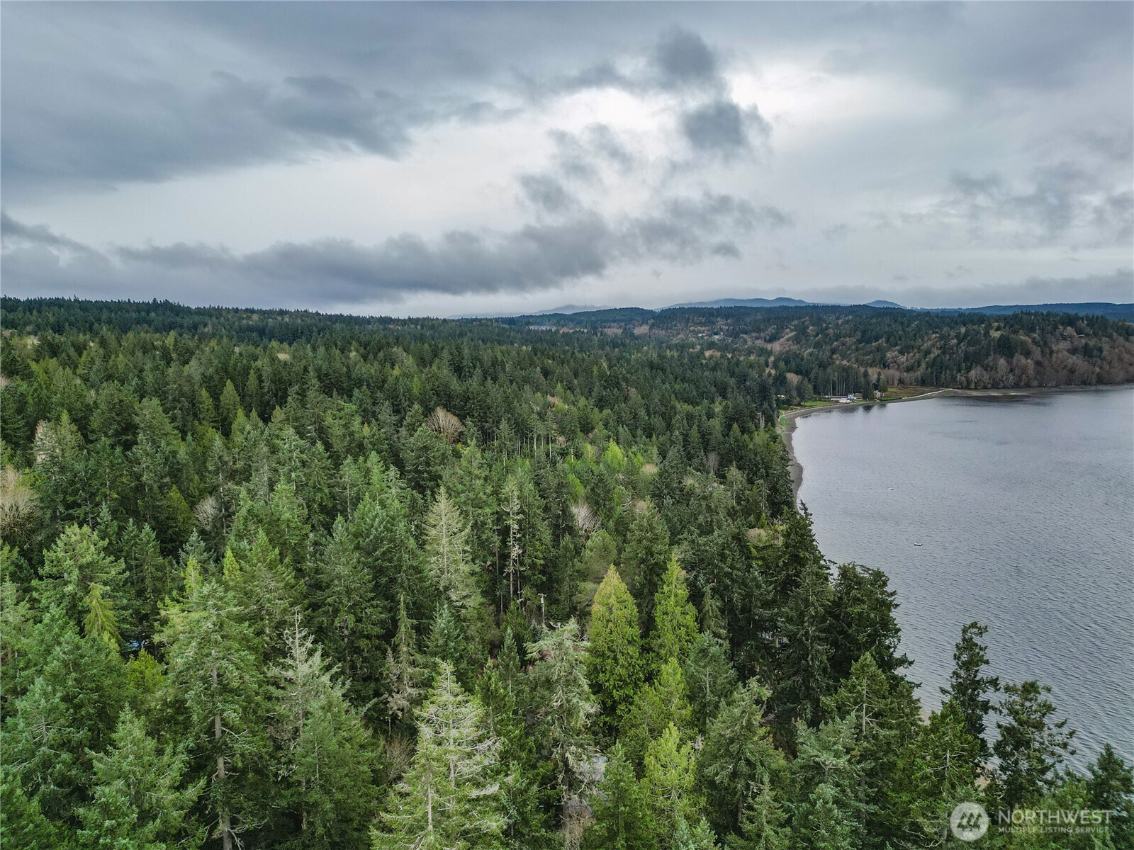 7418 NW Ioka Drive Silverdale WA 98383