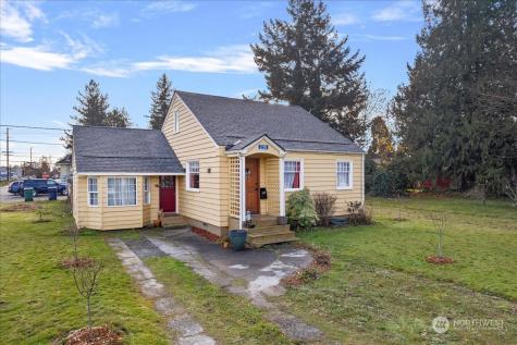 230 E Orange Avenue Burlington WA 98233