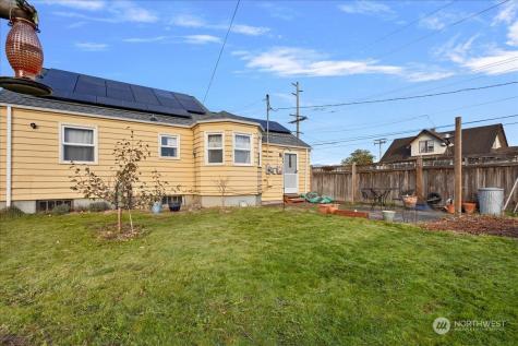 230 E Orange Avenue Burlington WA 98233