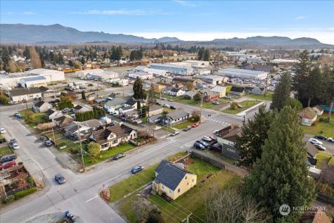 230 E Orange Avenue Burlington WA 98233