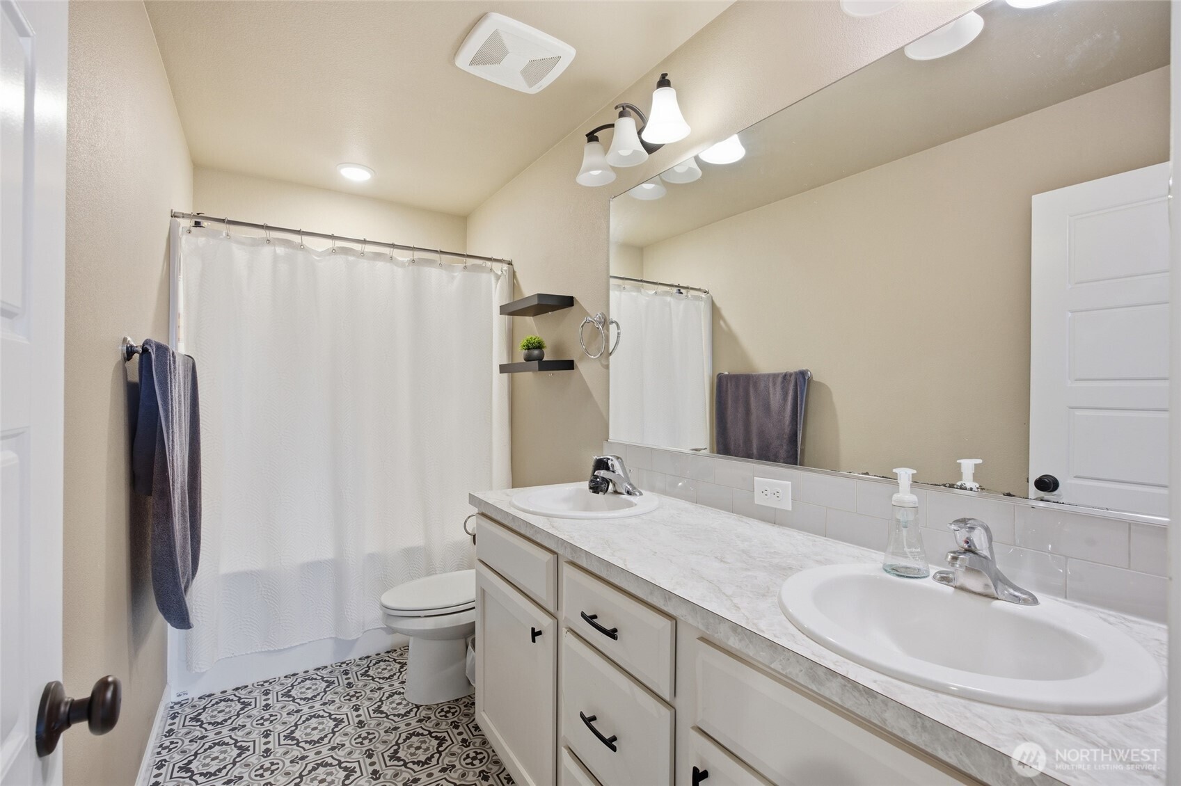 717 L Street NE Quincy WA 98848