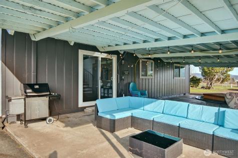 301 W Sunny Sands Cathlamet WA 98612