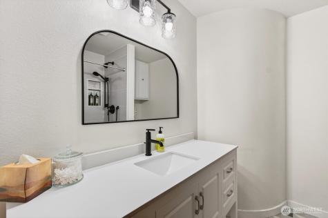 301 W Sunny Sands Cathlamet WA 98612
