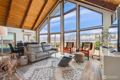 301 W Sunny Sands Cathlamet WA 98612