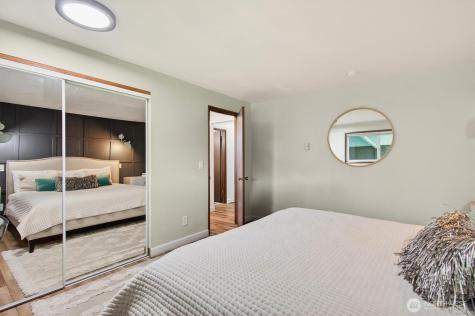 301 W Sunny Sands Cathlamet WA 98612