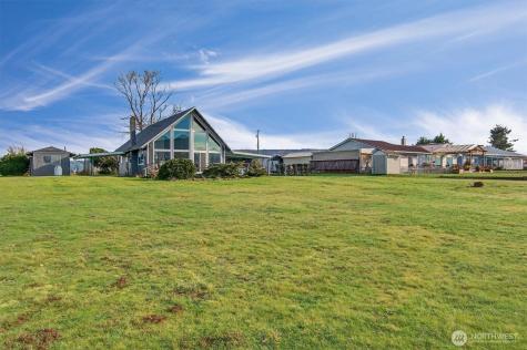 301 W Sunny Sands Cathlamet WA 98612