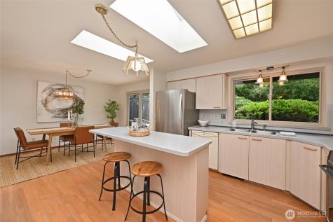 3809 NE 86th Street Seattle WA 98115