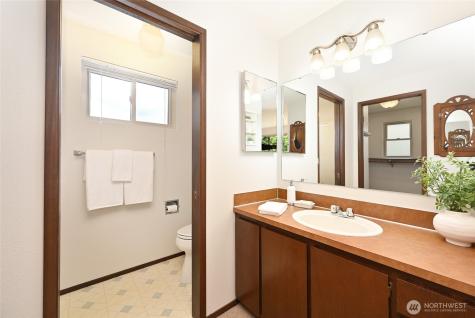 3809 NE 86th Street Seattle WA 98115