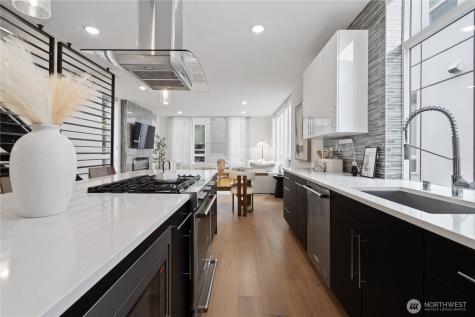 8613 23rd Avenue NE Seattle WA 98115