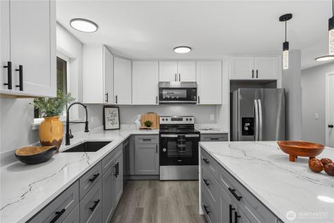 5227 56th Avenue S Seattle WA 98118