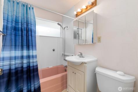 11218 35th Avenue SW Seattle WA 98146