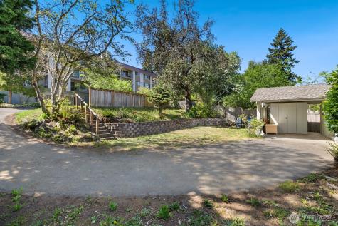 11218 35th Avenue SW Seattle WA 98146