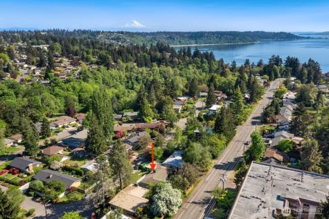 11218 35th Avenue SW Seattle WA 98146
