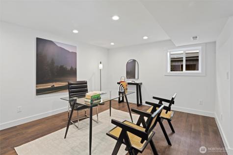 876 172nd Avenue NE Bellevue WA 98008