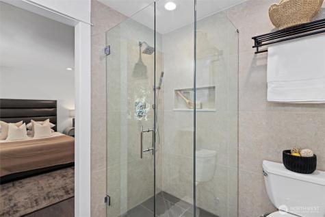 876 172nd Avenue NE Bellevue WA 98008