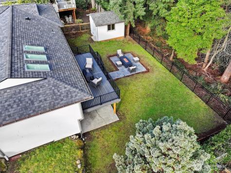 876 172nd Avenue NE Bellevue WA 98008