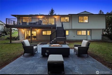 876 172nd Avenue NE Bellevue WA 98008