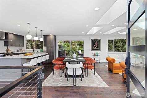 876 172nd Avenue NE Bellevue WA 98008