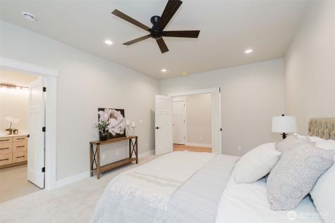 1662 SW Cozy Lane Port Orchard WA 98367