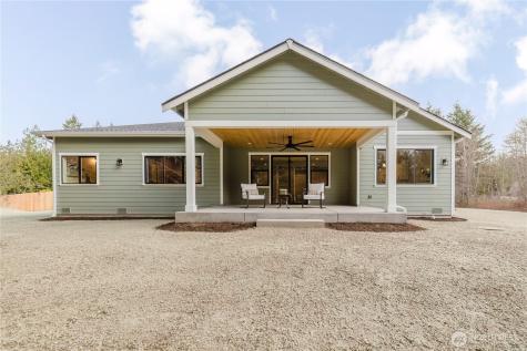 1662 SW Cozy Lane Port Orchard WA 98367