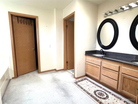 5214 80th Street SW Lakewood WA 98499