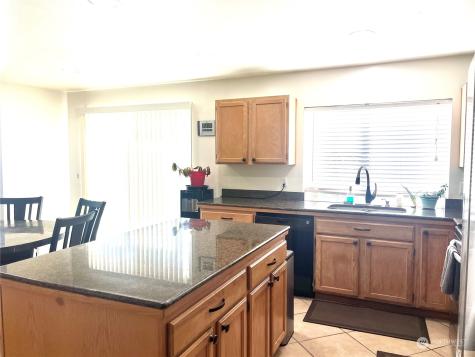 5214 80th Street SW Lakewood WA 98499