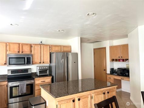 5214 80th Street SW Lakewood WA 98499