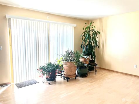 5214 80th Street SW Lakewood WA 98499