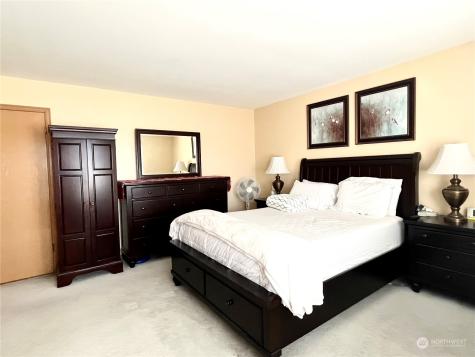 5214 80th Street SW Lakewood WA 98499