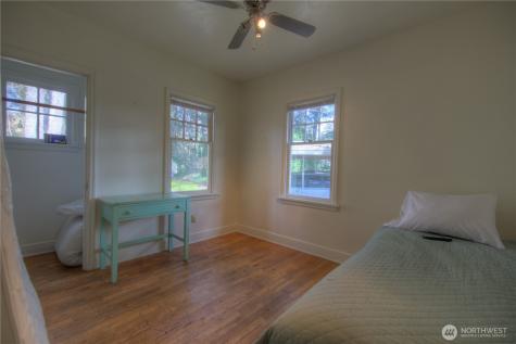 8409 Washington Boulevard SW Lakewood WA 98498