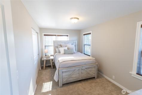 10521 Lake View Drive Lake Stevens WA 98258