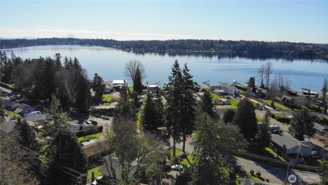 10521 Lake View Drive Lake Stevens WA 98258