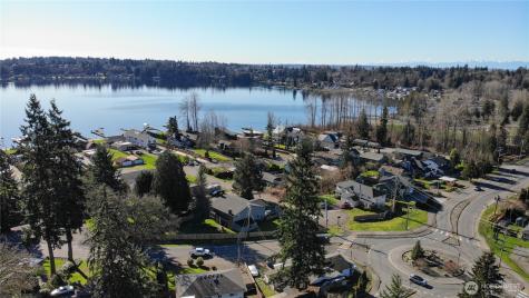 10521 Lake View Drive Lake Stevens WA 98258