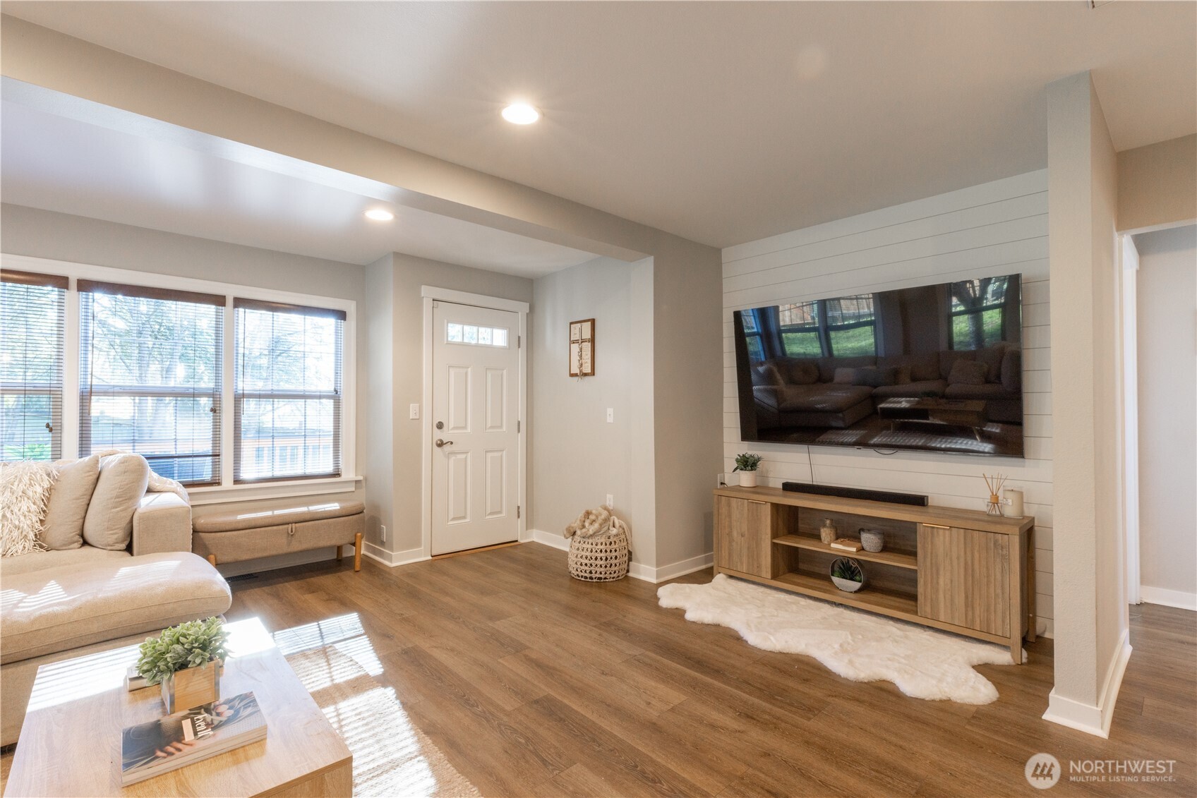 10521 Lake View Drive Lake Stevens WA 98258