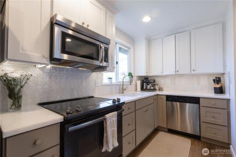 10521 Lake View Drive Lake Stevens WA 98258