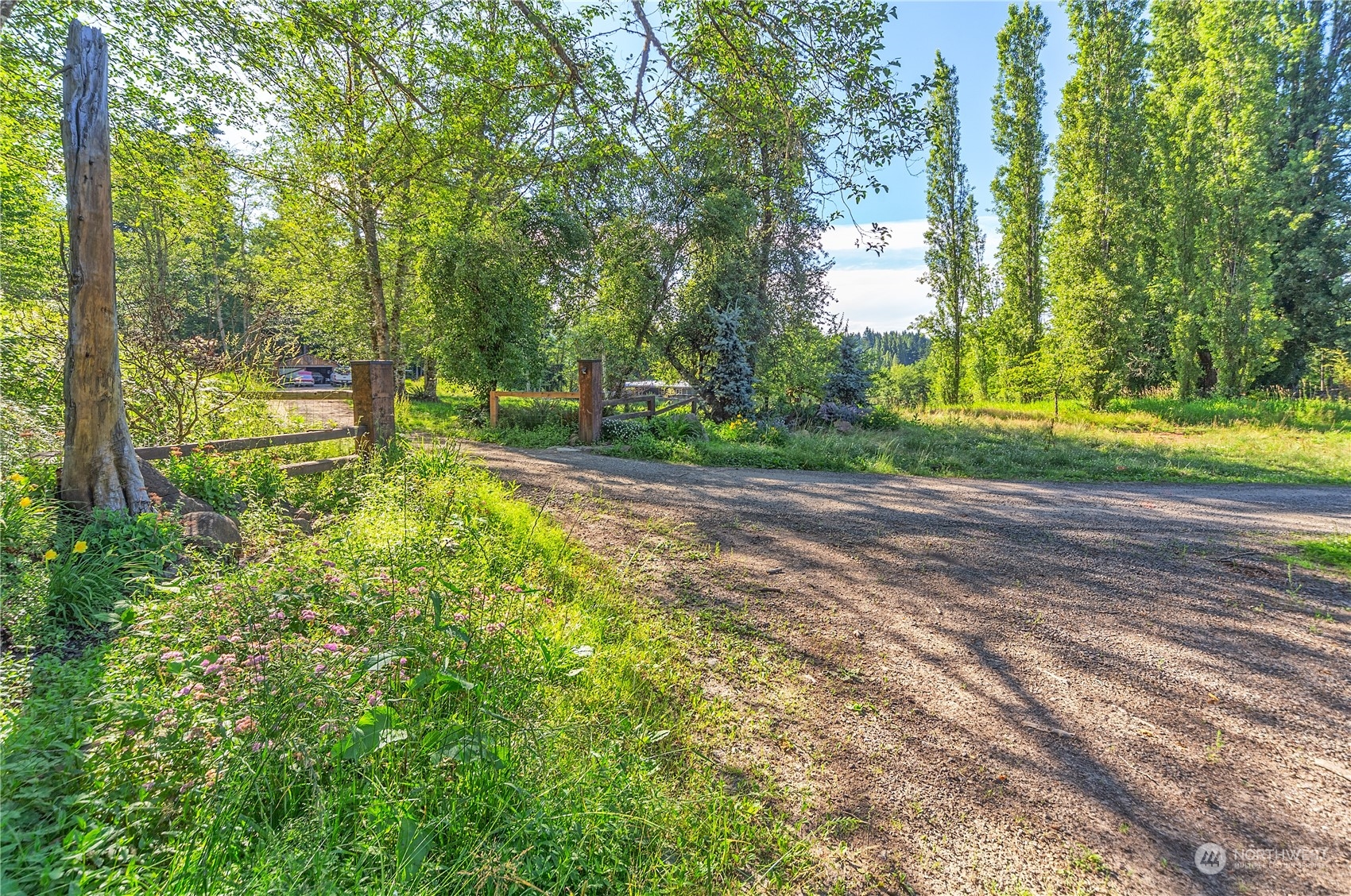 305 NE Waaga Way Bremerton WA 98311
