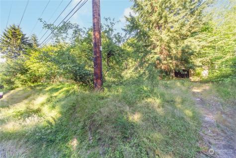 305 NE Waaga Way Bremerton WA 98311