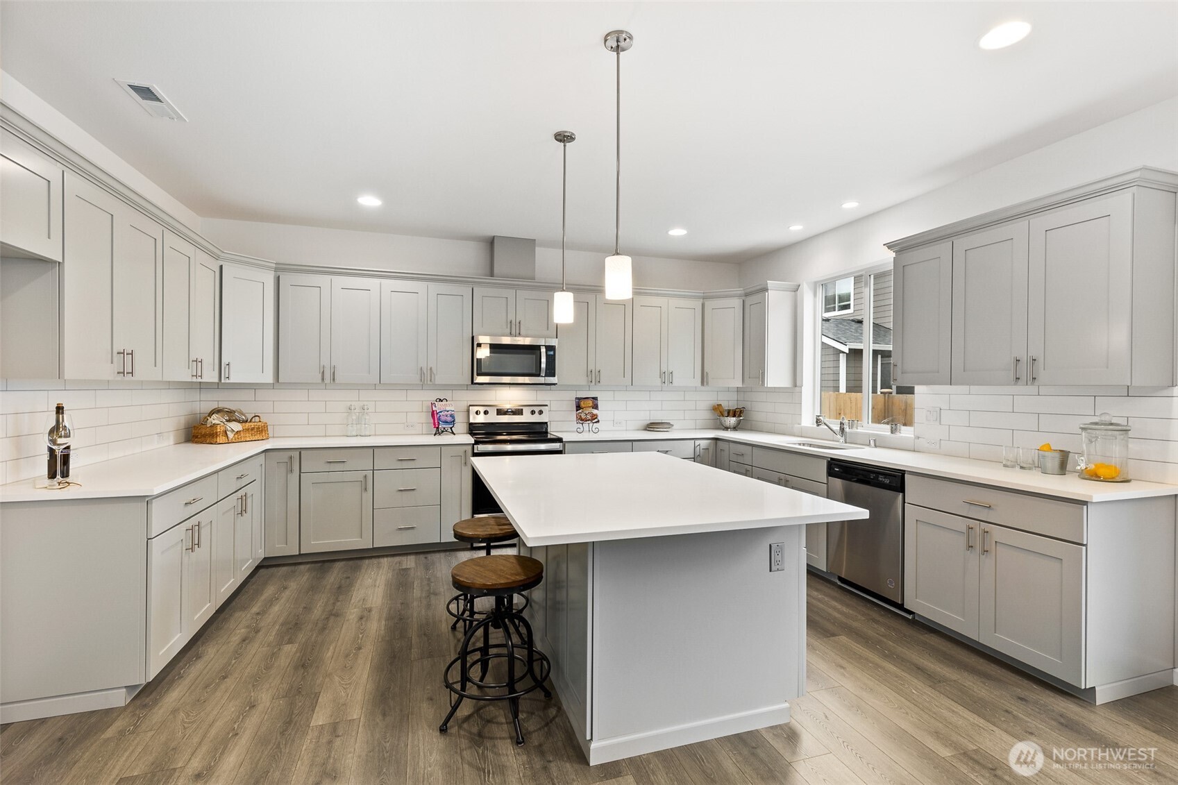 16410 8th Avenue E Spanaway WA 98387