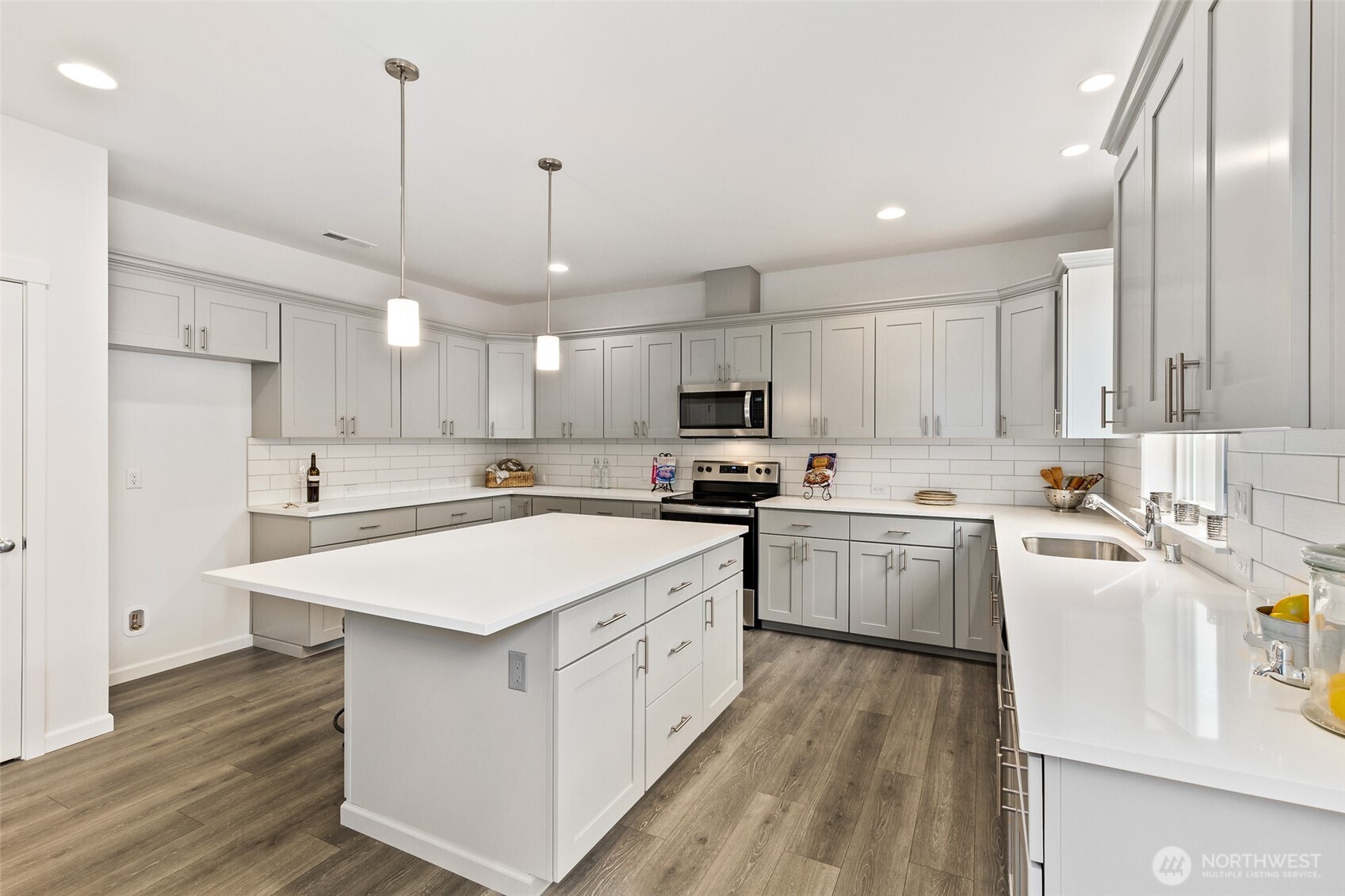 16410 8th Avenue E Spanaway WA 98387