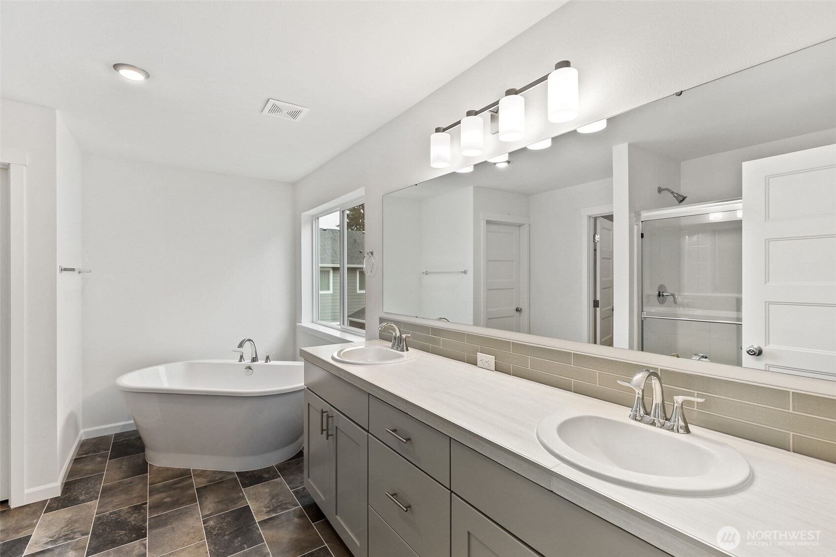 16410 8th Avenue E Spanaway WA 98387