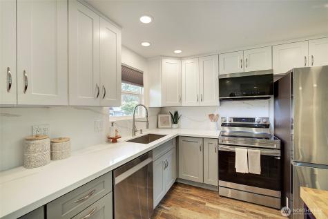 12913 NE 133rd Place Kirkland WA 98034
