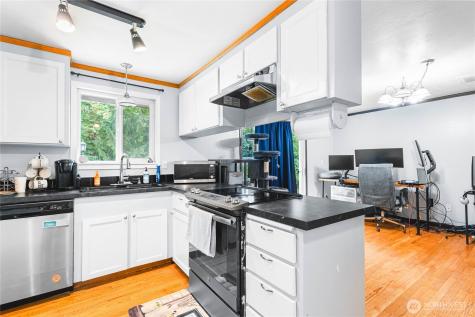 5325 79th Court SW Olympia WA 98512