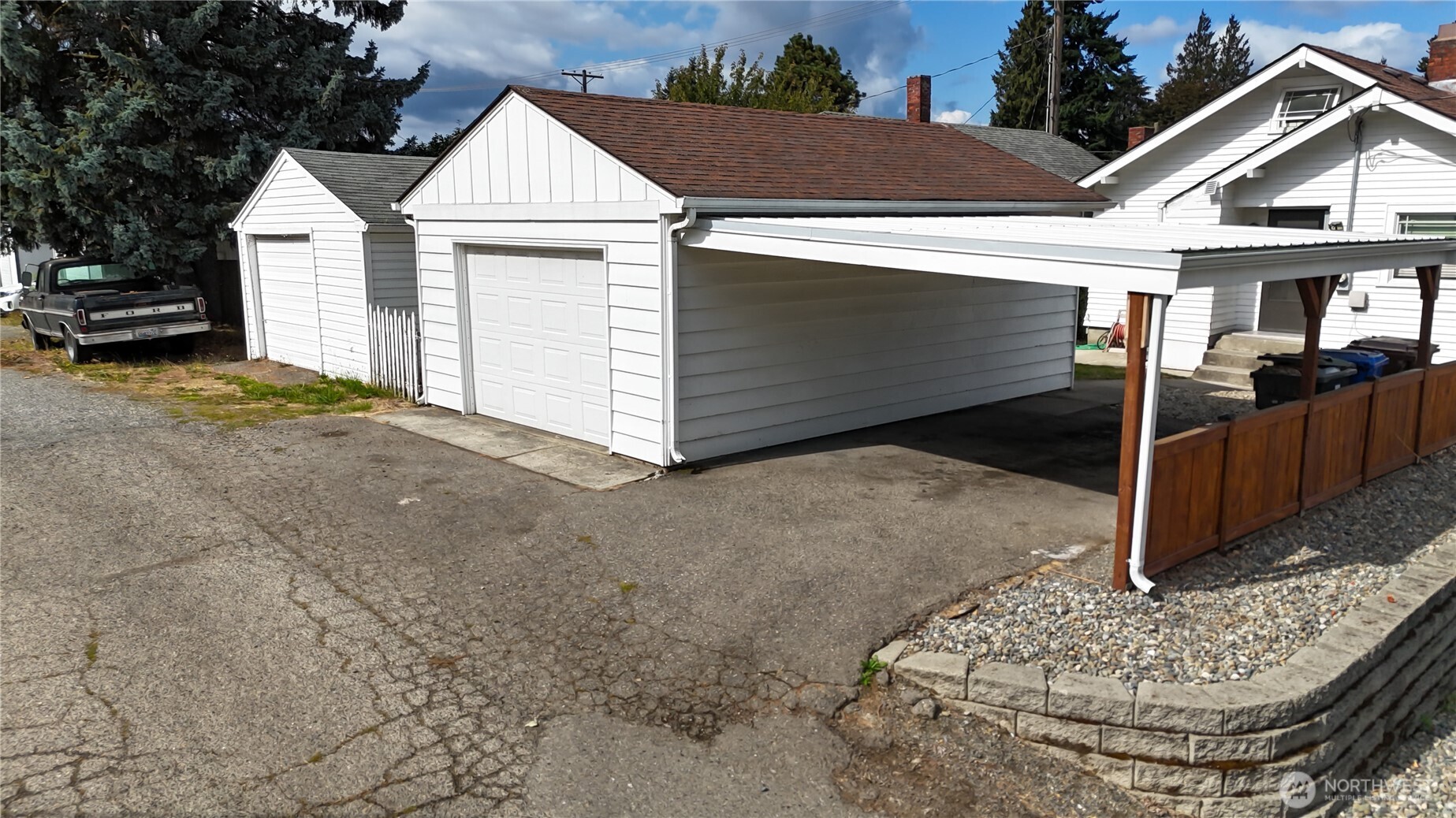 1402 S 56th Street Tacoma WA 98408