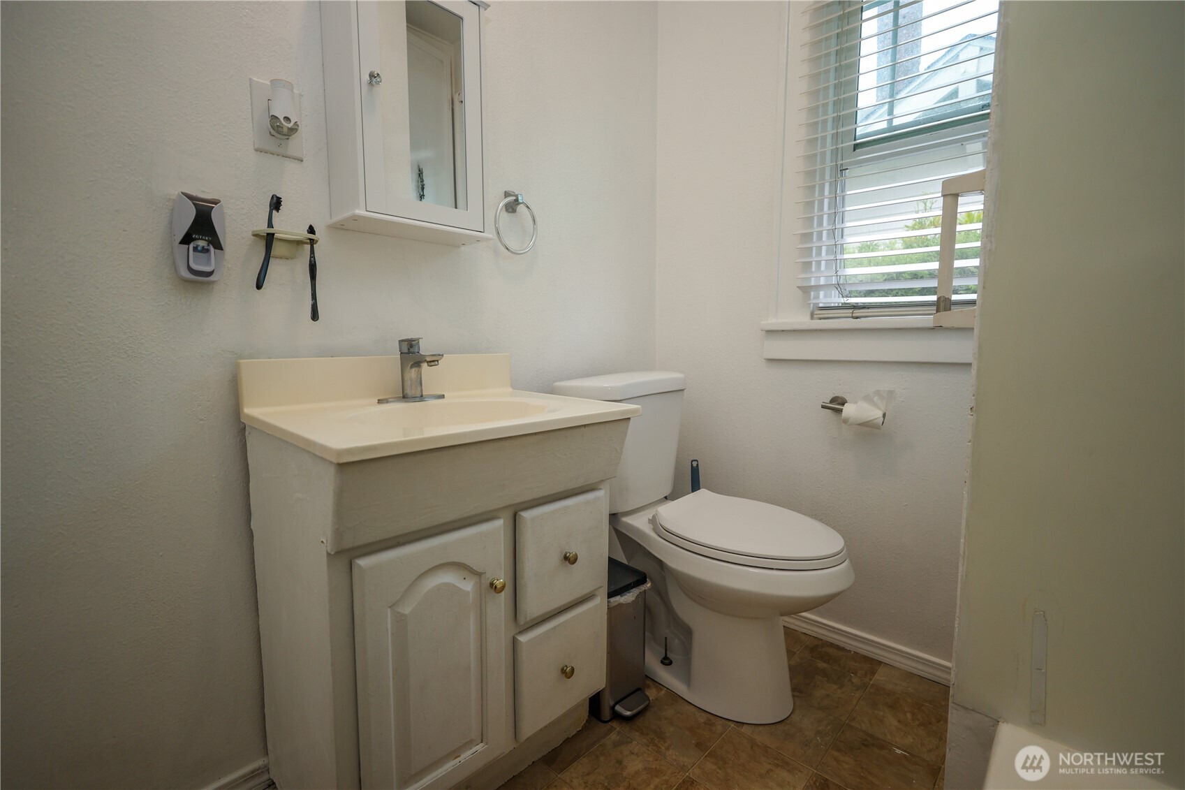 1402 S 56th Street Tacoma WA 98408